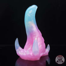 Load image into Gallery viewer, Spire Medium 00-31 Crystal Candy