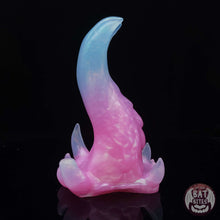 Load image into Gallery viewer, Spire Large 00-31 Crystal Candy