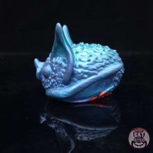 Load image into Gallery viewer, Nanner Bat Loaf Squish - Medium - Medium Firmness