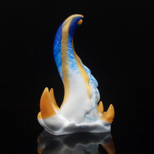 Load image into Gallery viewer, Spire Medium 00-50 Gilded Delftware