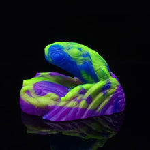 Load image into Gallery viewer, Dominion Packer Medium 00-20 Alien Candy