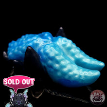 Load image into Gallery viewer, Obsidian&#39;s Maw Large 00-50 Permafrost UV GITD
