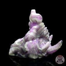 Load image into Gallery viewer, Hydor Small 00-31 Amethyst Smoke UV GITD
