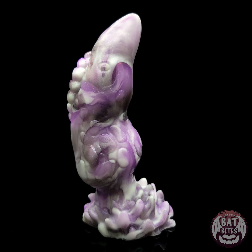 Carnivore Medium 00-31 Lavender Smoke UV GITD