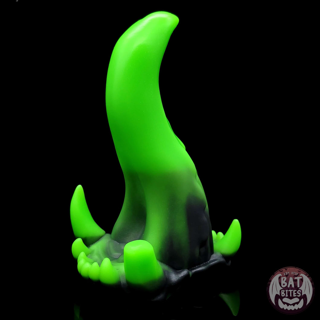 Spire Large 00-30 UV GITD