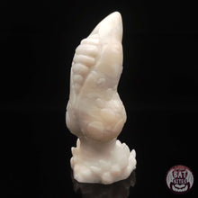 Load image into Gallery viewer, Carnivore Small 00-30 Alabaster Marble
