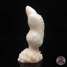 Load image into Gallery viewer, Carnivore Small 00-30 Alabaster Marble
