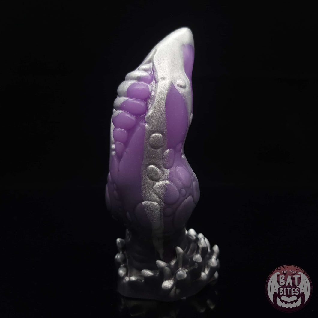 Carnivore Medium 00-30 Perpetua