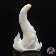 Load image into Gallery viewer, Spire Medium 00-30 Alabaster Marble
