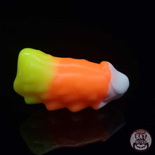 Load image into Gallery viewer, Rend Mini Stroker 00-30 Candy Corn
