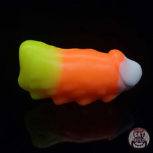 Load image into Gallery viewer, Rend Mini Stroker 00-30 Candy Corn
