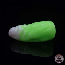 Load image into Gallery viewer, Aux Gen 1 Relaxed Short Channel 00-20 Ectoplasm
