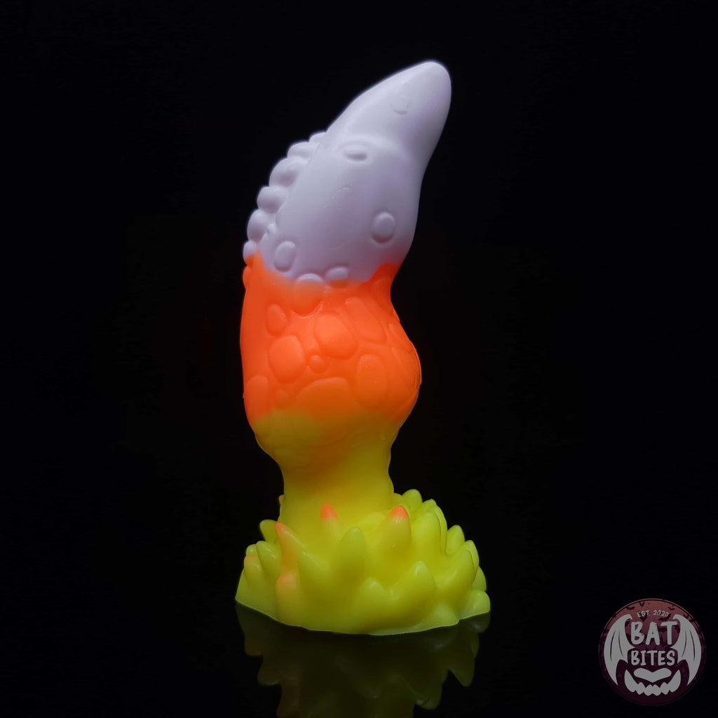 Carnivore Small 00-30 Candy Corn