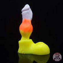 Load image into Gallery viewer, Beau&#39;s Shaft Medium 00-30 Candy Corn
