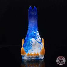 Load image into Gallery viewer, Spire Medium 00-30 Gilded Delftware
