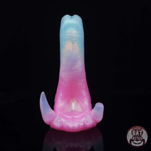 Load image into Gallery viewer, Spire Large 00-31 Crystal Candy
