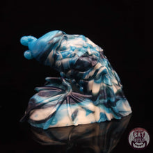 Load image into Gallery viewer, Diadem Packer Large 00-20 Blueberry Freeze
