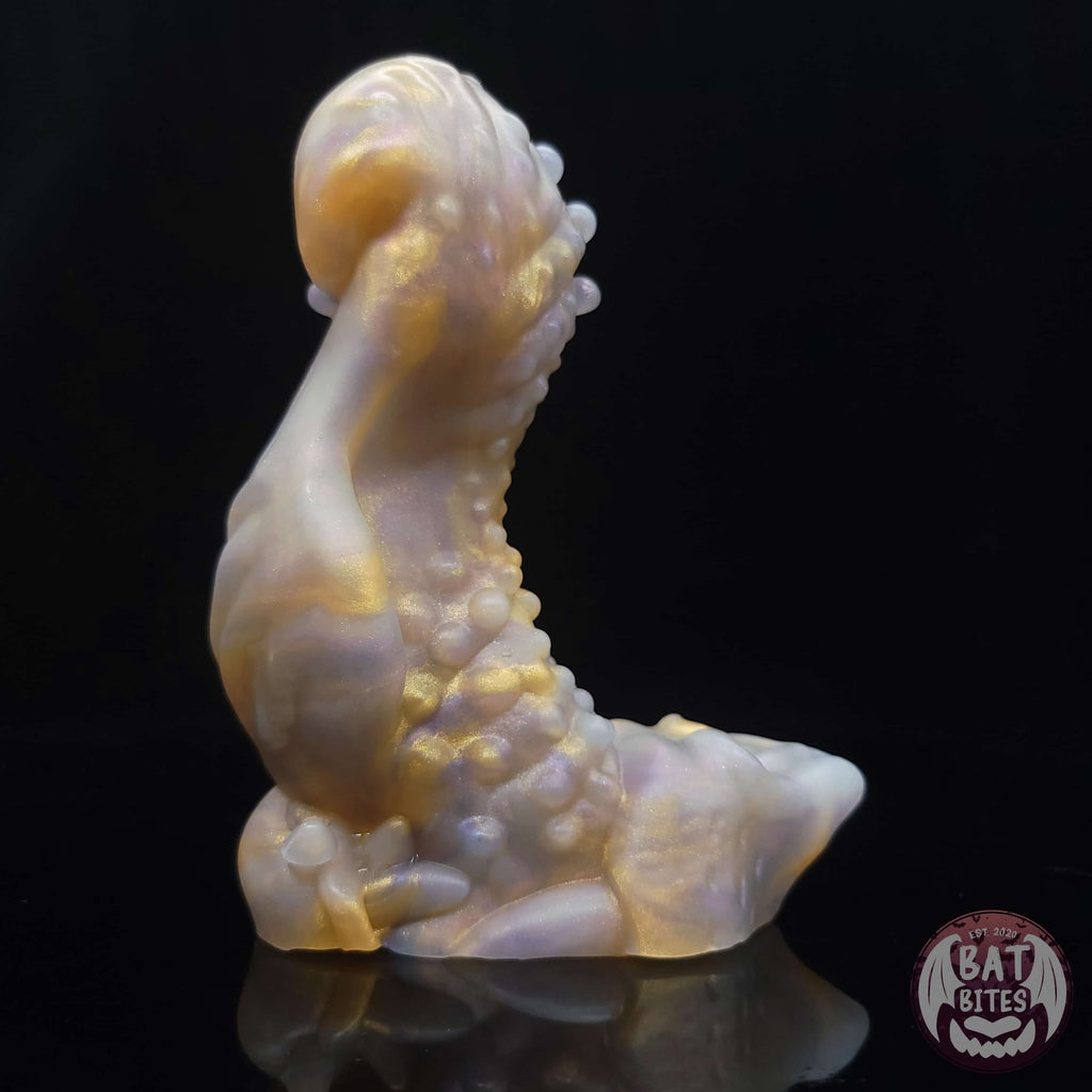 Hemlock Medium 00-30 Gilded Crystals