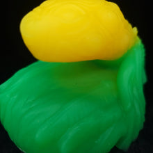 Load image into Gallery viewer, FLOP Dominion Packer Medium 00-20 Gummy Worm
