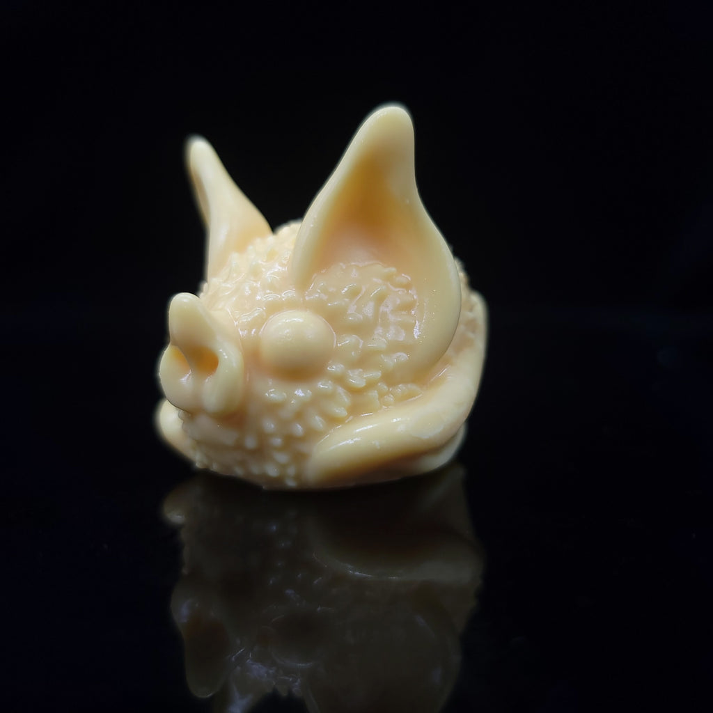 Nanner Bat Loaf Squish - Smol - Medium Firmness