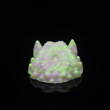 Load image into Gallery viewer, Obsidian's Maw Small 00-30
