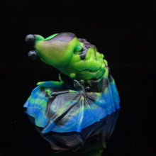 Load image into Gallery viewer, Diadem Packer Medium 00-20 Containment Breach
