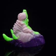 Load image into Gallery viewer, Hydor Small 00-30 World Eater
