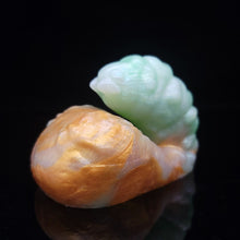Load image into Gallery viewer, Grub Packer Large 00-20 Gilded Jade
