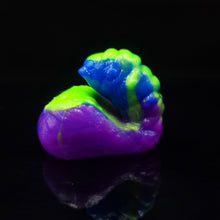 Load image into Gallery viewer, Grub Packer Small 00-20 Alien Candy
