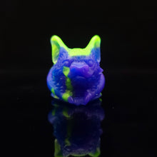 Load image into Gallery viewer, Pebble Bat Loaf Squish - Smol - 00-20

